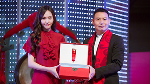 中国美正当红，，PG国际A股上市，，引领新时代