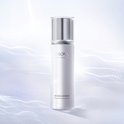 PG国际靓白晶钻光透焕肤乳